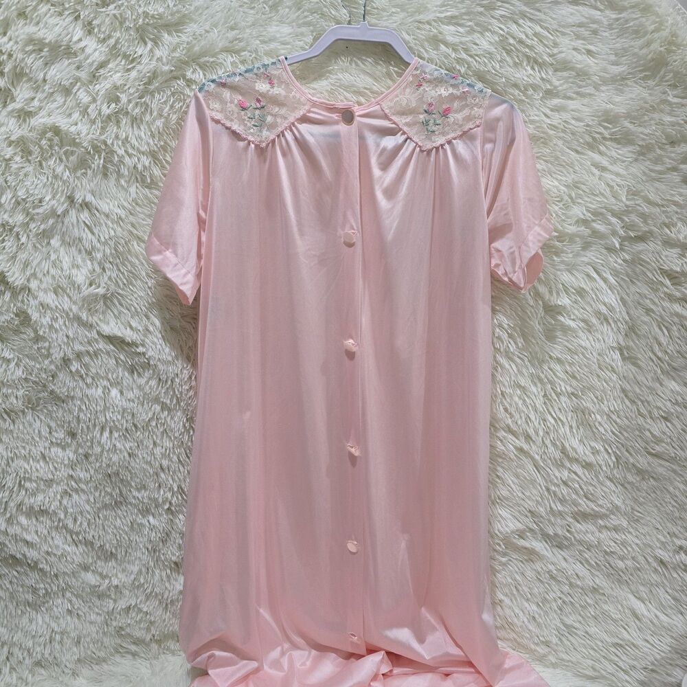 Vintage Made Isn USA Long Nylon Pink Nightgown Button-Up Lace Embroidery Trim L